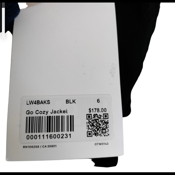 NWT Lululemon Jacket - Picture 9 of 13